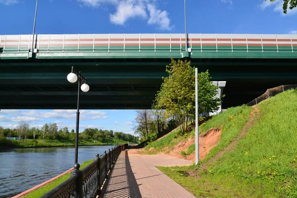 Ponte auto dell'autostrada M11 a Khimki, Russia — Foto Stock