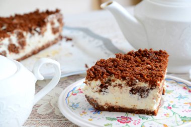 Ekşi Krem ile ev yapımı kek parçası