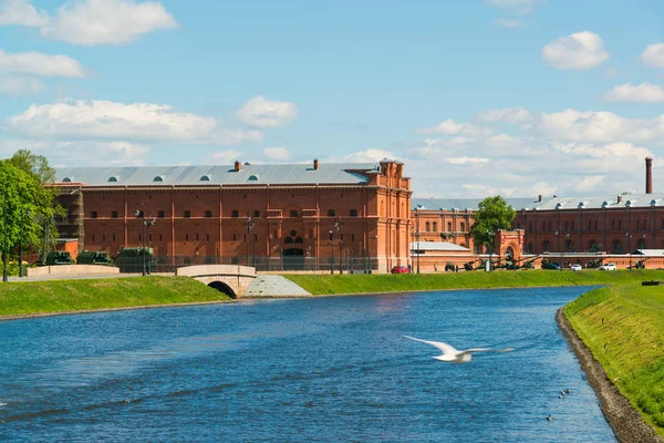 St. Petersburg, Rusya Federasyonu - Haziran 04.2017. Kronverkskiy Boğazı ve Topçu Müzesi