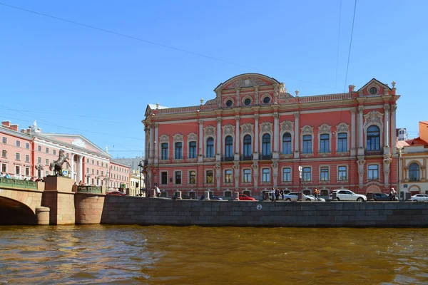 Saint-Pétersbourg, Russie - 4 juin 2017. Vue du palais Beloselsky-Belozersky — Photo