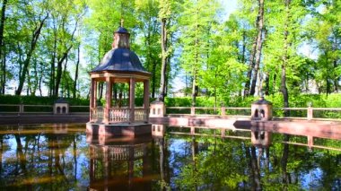 Çardak havuz yaz Park St. Petersburg, Rusya Federasyonu