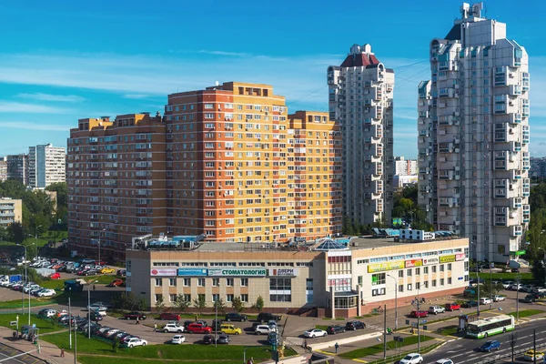Moskva, Rusko - 20. září. 2017. pohled 18 okresní správní okres Zelenograd — Stock fotografie