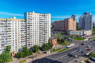 Moskova, Rusya - 20 Eylül. 2017. sokak Kamenka ve Panfilov Avenue kesiştiği görünümünü