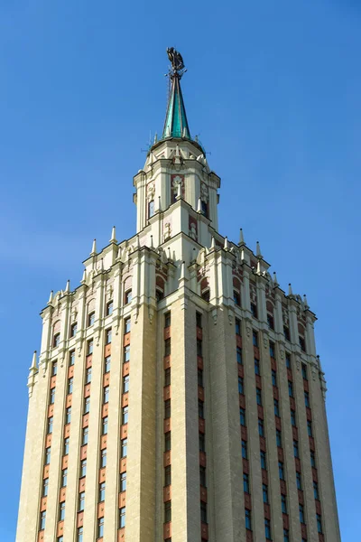 Moskova, Rusya - Eylül 25. 2017. otel Leningradskaya Shipilovskaya Caddesi üzerinde — Stok fotoğraf