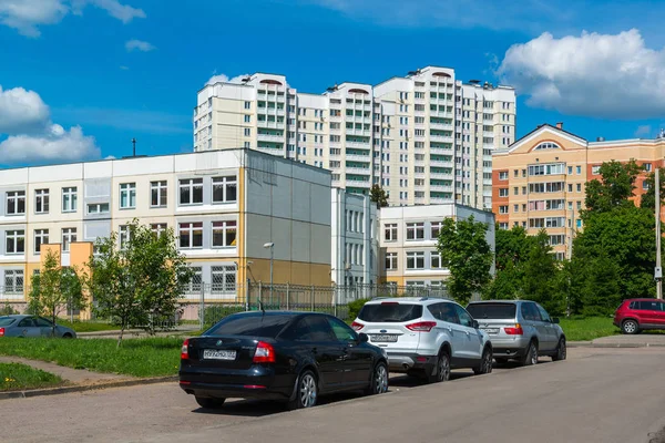 Zelenograd Russia 26 maggio. Nel 2017. Nuovo distretto numero 20, vista dalla strada del pilota Tarasova — Foto Stock