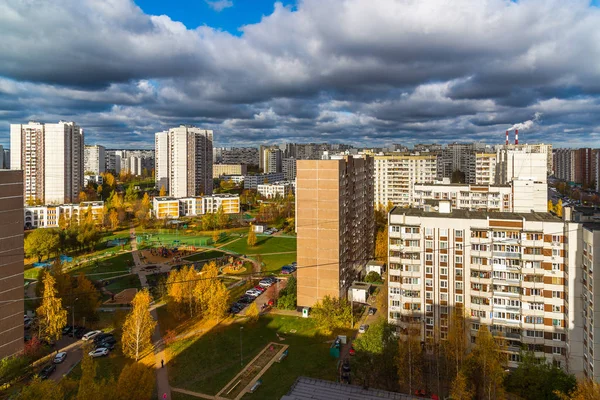 Sonbahar üstten görünüm Zelenograd bölgesinde 15, Rusya Federasyonu — Stok fotoğraf
