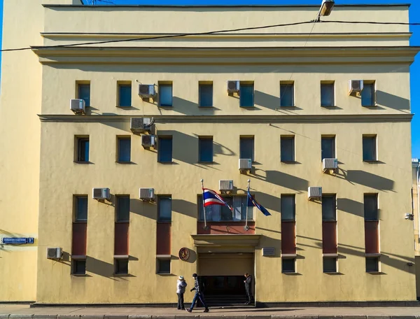 Москва, Россия - 2 ноября. 2017 год. Посольство Королевства Таиланд на улице Большая Спасская — стоковое фото