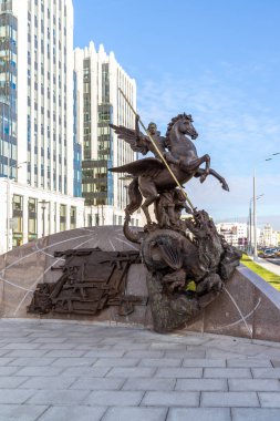 Moskova, Rusya - 2 Kasım. 2017. Kalaşnikof Ak-47 Tasarımcısı Oryzheyny Lane'de anıt.