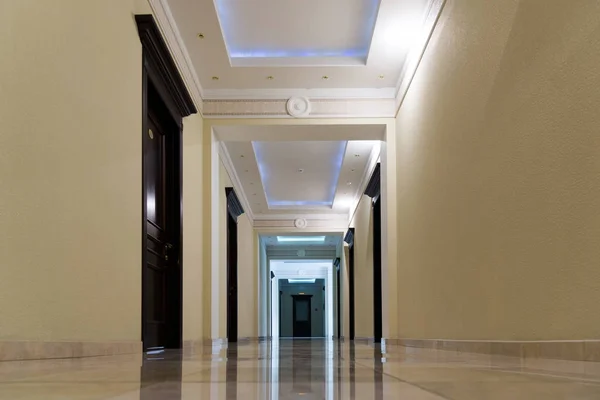 Corridor with marble floor in hotel — Stock Photo, Image