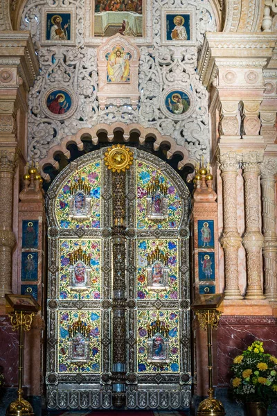 São Petersburgo, Rússia - 6 de junho de 2017. iconostase na Igreja do Salvador no Sangue ou na Catedral da Ressurreição de Cristo — Fotografia de Stock