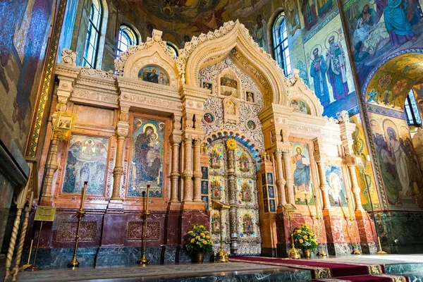 São Petersburgo, Rússia - 6 de junho de 2017. iconostase na Igreja do Salvador no Sangue ou na Catedral da Ressurreição de Cristo — Fotografia de Stock