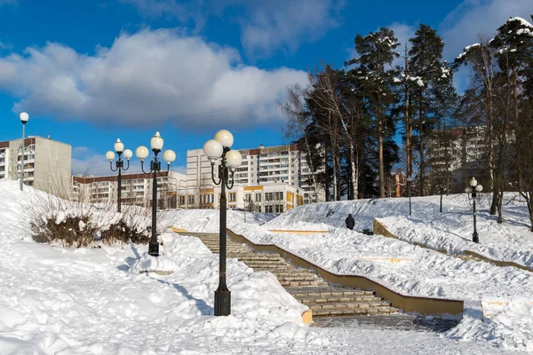 Moskou, Rusland. algemeen beeld van Zelenograd bestuurlijke eenheid in de winter — Stockfoto