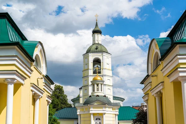 Tempel van St. Philip, Metropolitan, in Meshchansky Sloboda in Moskou, Rusland — Stockfoto