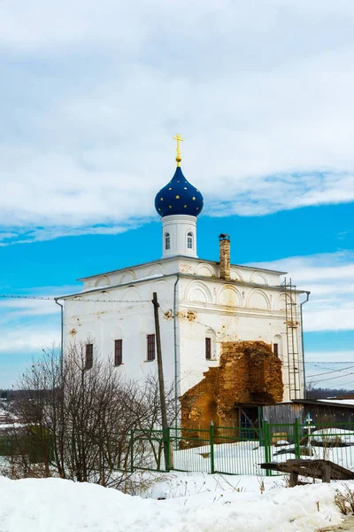 Благовещенская церковь в городе Тутаев, Россия — стоковое фото