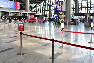 Moskova, Rusya - 4 Nisan. 2018. kemer korkulukları Vnukovo Havalimanı