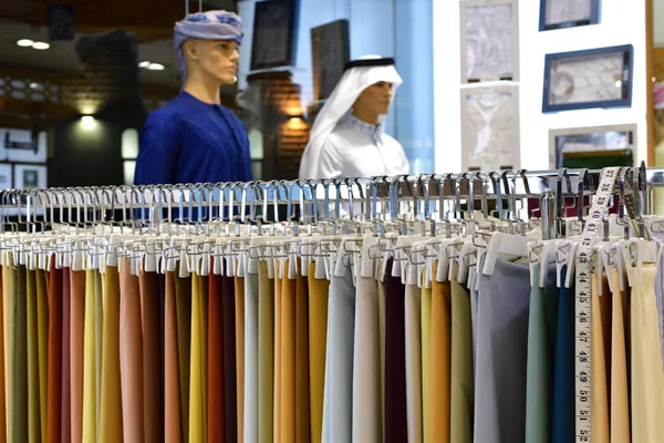 Boutique de vêtements traditionnels arabes pour hommes — Photo