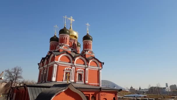 Cathedral of Icon of Mother of God on Varvarka in Moscpw, Russia — Stock Video