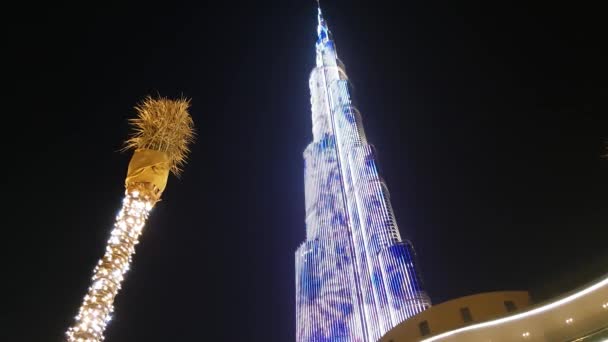 Dubai, Emirados Árabes Unidos 10 de abril. 2018. show de luz no Burj Khalifa edifício — Vídeo de Stock