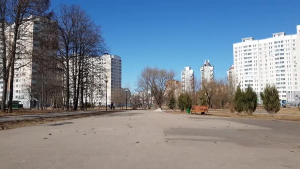 Moskwa, Rosja kwietnia 22.2018. 20 dzielnicy miasta Zelenograd. — Wideo stockowe