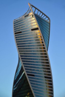 Moskova, Rusya - Kasım 02. 2017. Uluslararası iş merkezinde Moscow City günbatımı evrim Kulesi