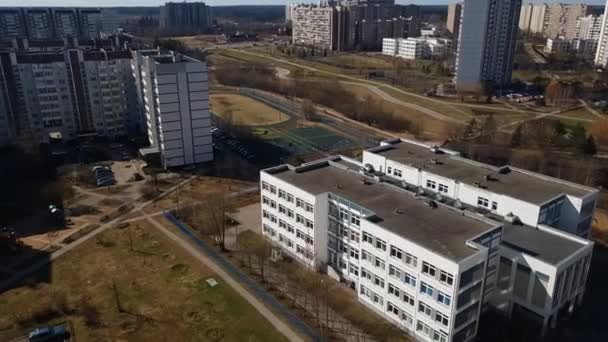 Blick von oben auf den Regierungsbezirk Zelenograd in Moskau, Russland — Stockvideo