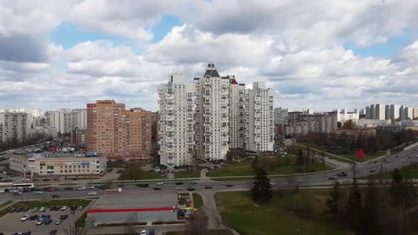Moskau, Russland - 29. April. 2018. Gesamtübersicht des Regierungsbezirks Zelenograd — Stockvideo