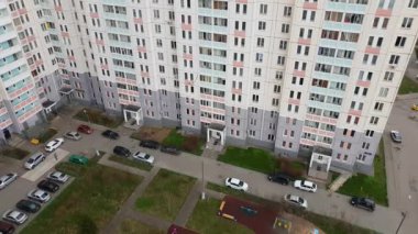 Moskova, Rusya'nın konut binasının avlusu üst.