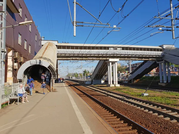 Skhodnya, 러시아-5 월 9 일입니다. 2018 철도 역 Skhodnya — 스톡 사진