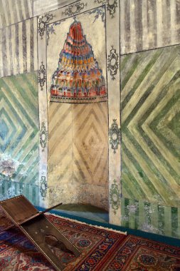 Bakhchisaray, Kırım - 2 Temmuz 2019. Hansaray 'daki Küçük Han Camii' nin içinde.