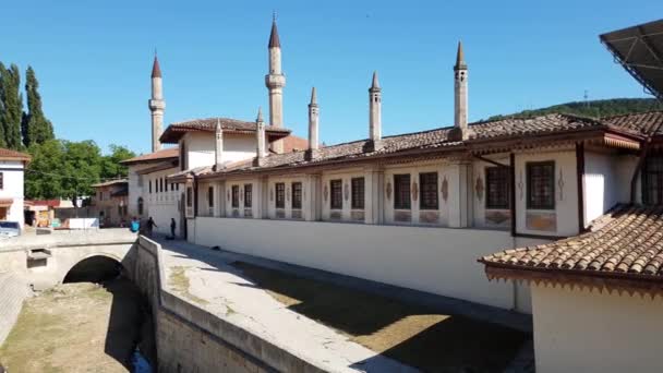 Bakhchisaray, Crimea - July 2.2019. North Gate and the Suite of the Hansaray — Stock Video