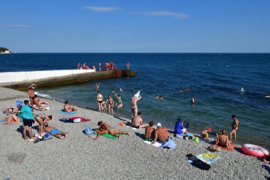Koreiz, Kırım - 6 Temmuz. 2019. Halk plajı.