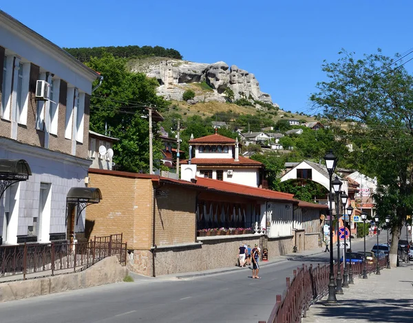 Bahchisaray, Crimée - 2 juillet 2019. Vue générale de la rue Lénine - l'une des rues centrales — Photo