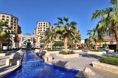 Doha, Katar - 23 Kasım. 2019. Souq Al Medina - Pearl Katar 'ın Medine merkezindeki alışveriş merkezi