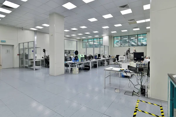 Moscow, Russia - Dec. 5.2019. interior of Mikron - the largest plant for the production of chips. Zelenograd — Stock Photo, Image