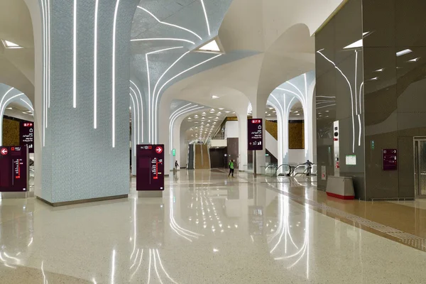 Doha, Qatar - 20 novembre. 2019. L'intérieur de la station de métro Al Bidda — Photo