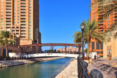 Doha, Katar - 23 Kasım. 2019. İnci Adası 'ndaki Porto Arabistan' da Marsa Kanalı