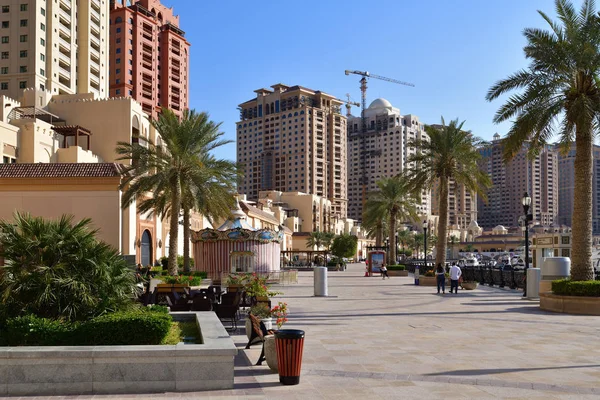 Doha, Katar - 23 Kasım. 2019. İnci Adası 'ndaki Porto Arabistan' ın manzarası
