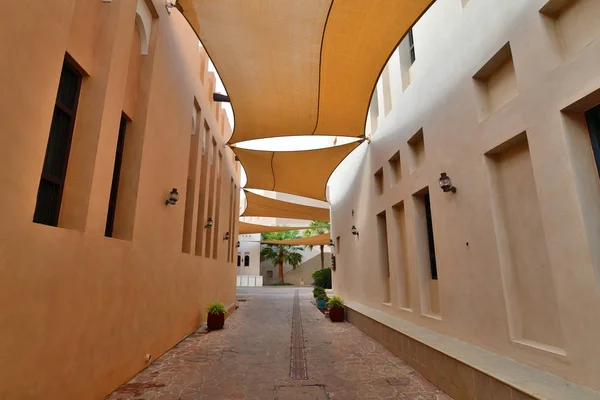 Doha, Qatar - 20 de noviembre. 2019. Calle en Katara Cultural Village — Foto de Stock