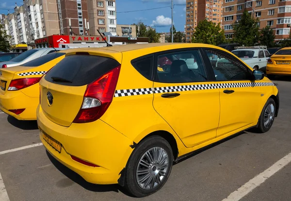 Moscow, Russia - Sept 1. 2018. Taxi without brand on the street — 스톡 사진
