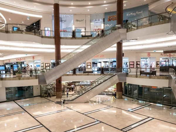カタール ドーハ 11月19日 2019年 ラグオナモールのインテリア ショッピングセンター — ストック写真