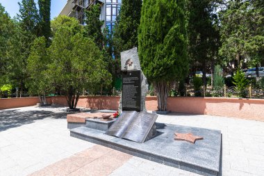 Simeiz, Kırım - 1 Temmuz 2019. 2. Dünya Savaşı 'nda ölen Simeiz köyünün sakinlerinin isimleriyle anıt.
