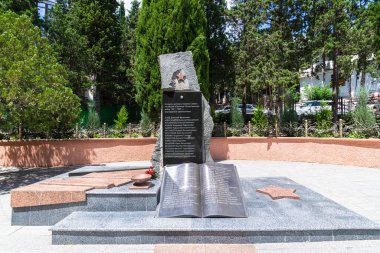 Simeiz, Kırım - 1 Temmuz 2019. 2. Dünya Savaşı 'nda ölen Simeiz köyünün sakinlerinin isimleriyle anıt.