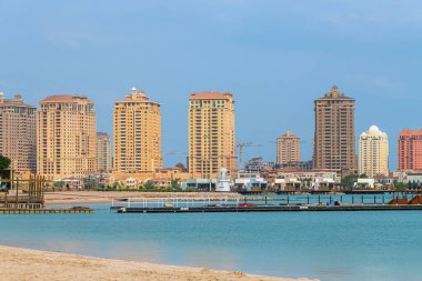 Katar 'ın Doha kentindeki İnci Adası' ndaki evleri.