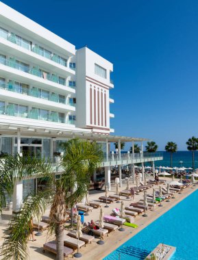 Protaras, Kıbrıs - 12 Ekim. 2019. Constantinos The Great Beach Oteli