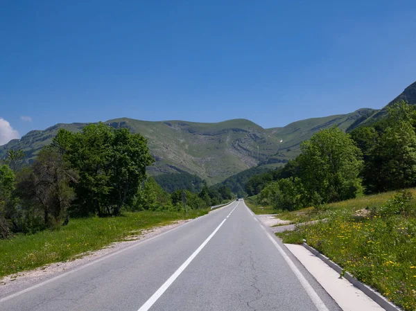 Paisaje Con Una Carretera Norte Montenegro —  Fotos de Stock