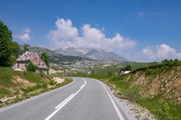 Landschaft Mit Dorf Und Straße Norden Montenegros — Stockfoto