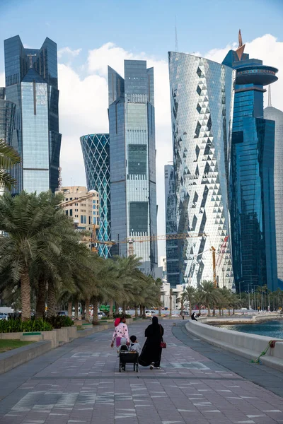 Doha Qatar Nov 2019 Cornishe Tourist Quay West Bay Business — Stock Photo, Image