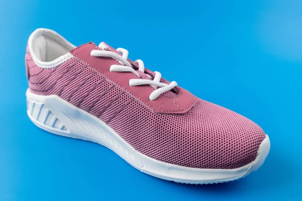 Rosa Textil Sneakers Blå Bakgrund — Stockfoto
