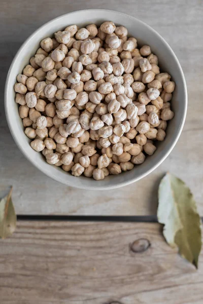 Garbanzo Sobre Fondo Madera — Foto de Stock