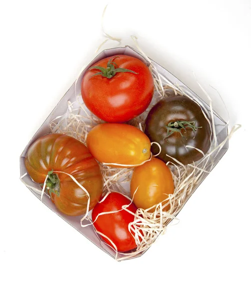 Tomates en la tabe —  Fotos de Stock